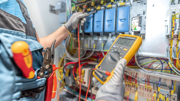 Best Local Electrician Companies  in Maryville, TN